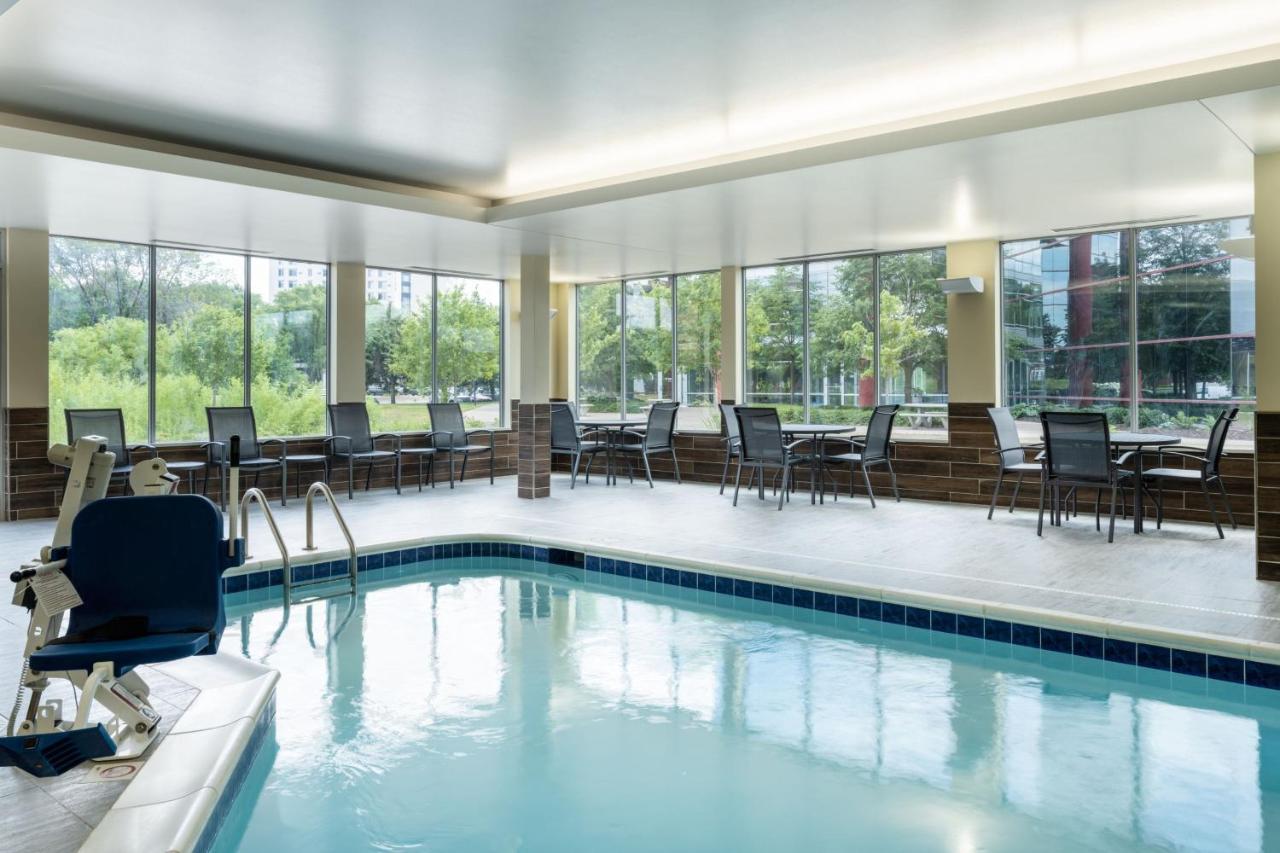 Fairfield Inn & Suites Minneapolis North Бруклин-Сентер Экстерьер фото